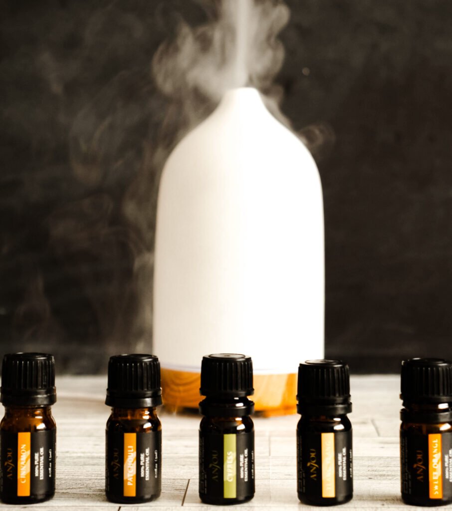 Desbloqueie o Poder da Aromaterapia: Como Funciona e os Benefícios para adotar Hábitos Saudáveis.